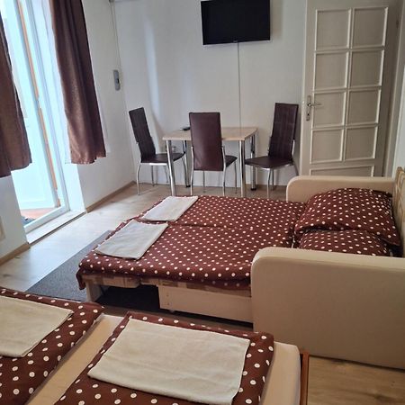 Birta Apartman Гайдусобосло Екстер'єр фото