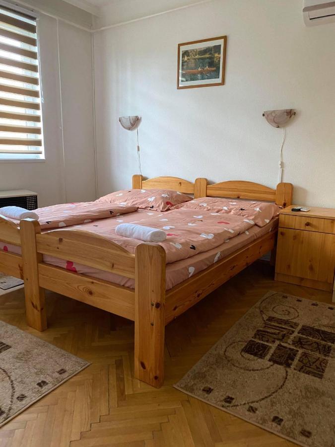 Birta Apartman Гайдусобосло Екстер'єр фото